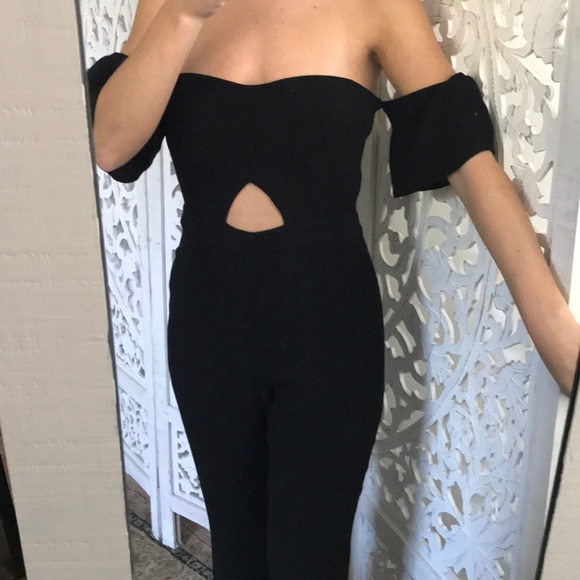 Cropped Jumpsuit - Picture 3 of 5